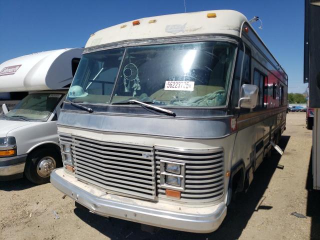 CHEVROLET P30 1981 two tone motorize gas 1GBKP37WXB3301851 photo #3