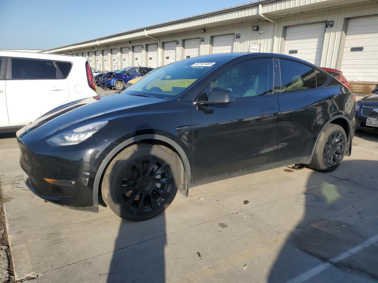 TESLA MODEL Y
