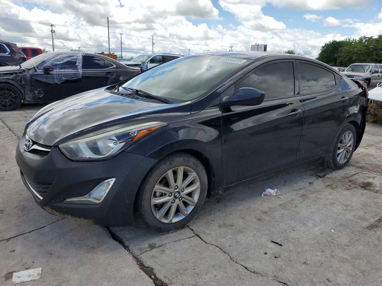 HYUNDAI ELANTRA SE