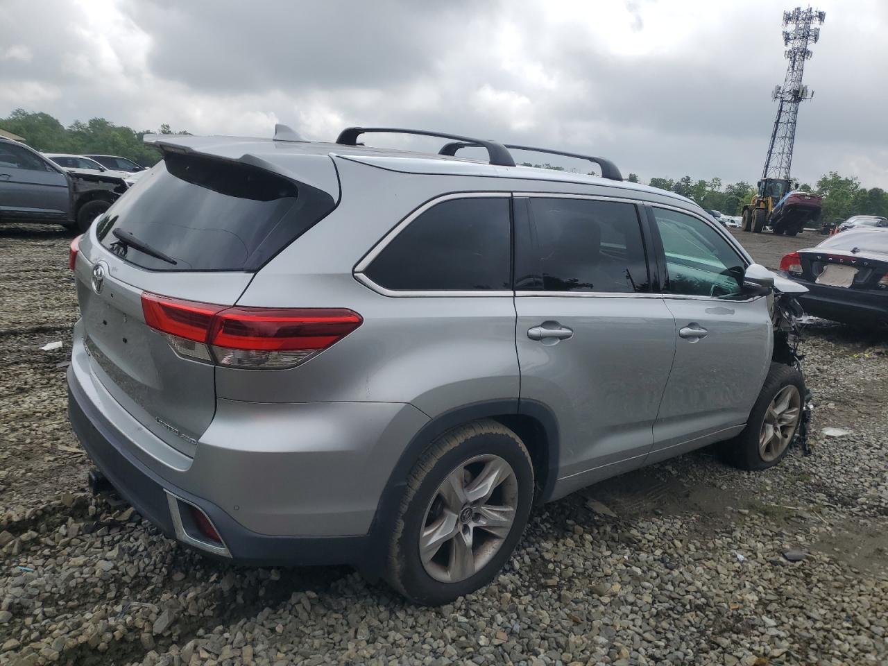 TOYOTA HIGHLANDER LIMITED