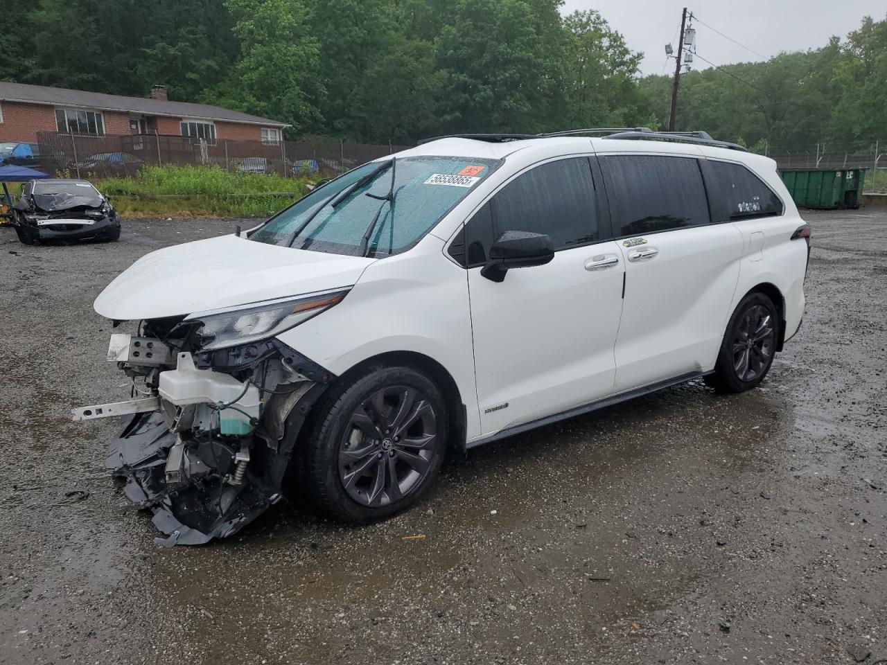 TOYOTA SIENNA XSE