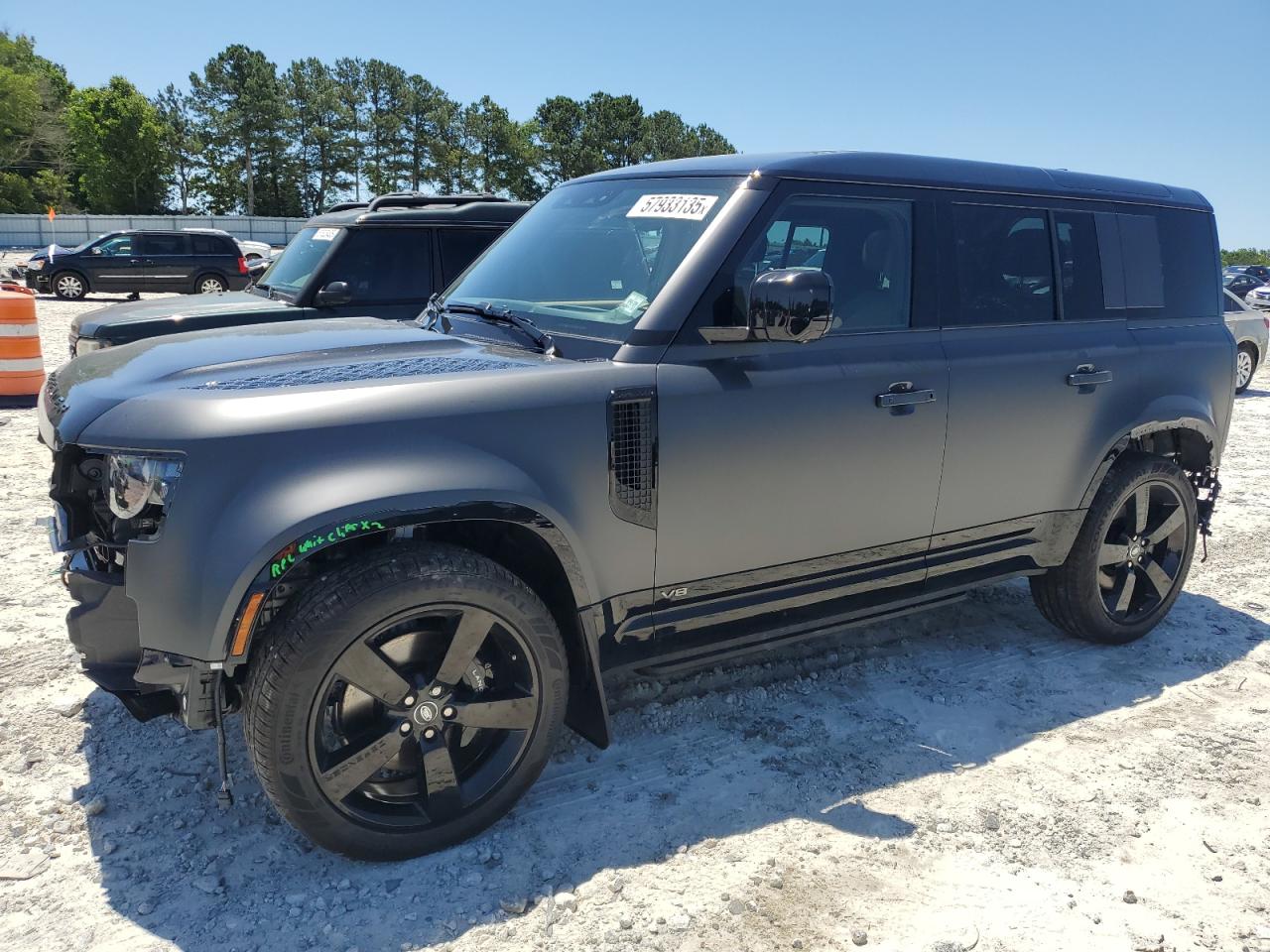 LAND ROVER DEFENDER 110