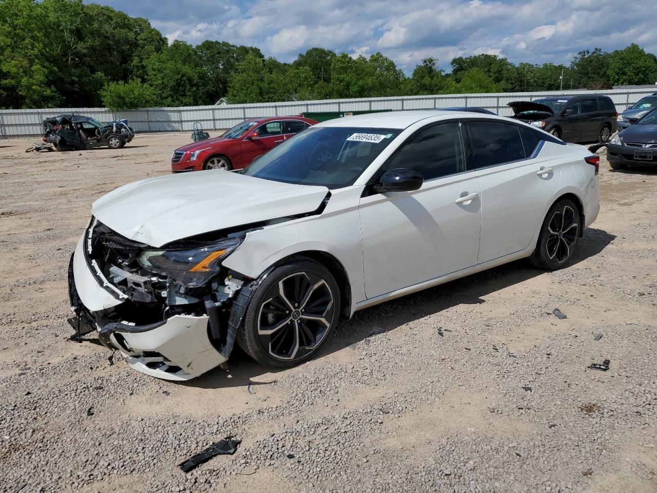 NISSAN ALTIMA SR