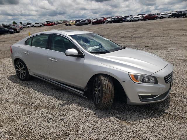 Vin: lyv402tk4hb141386, lot: 56057605, volvo s60 premier 20174
