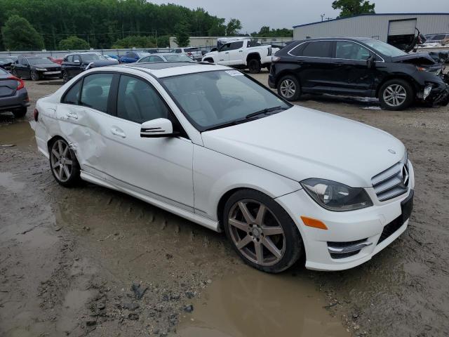 Vin: wddgf4hb3dr270325, lot: 57044585, mercedes-benz c-class 250 20134