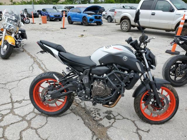 YAMAHA MT07