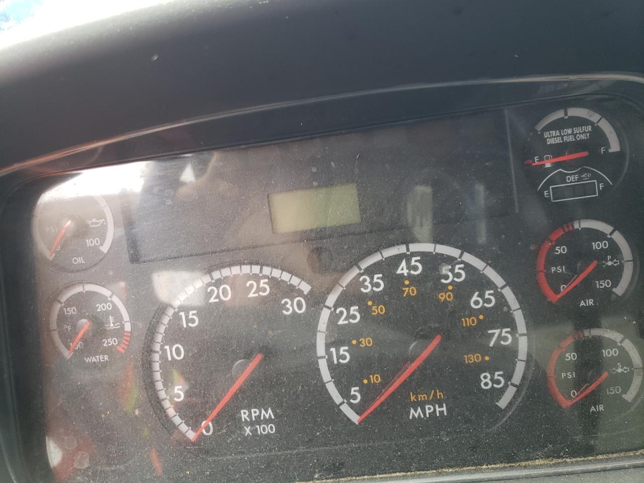 Lot #3301677646 2014 FREIGHTLINER M2 106 MED