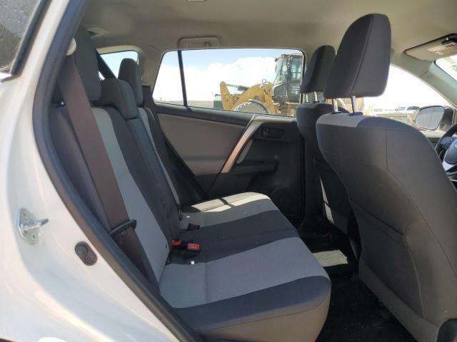 2015 TOYOTA RAV4 LE JTMBFREV0FD110418