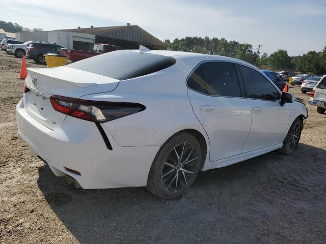 Vin: 4t1g11ak0nu671648, lot: 57747585, toyota camry se 20223