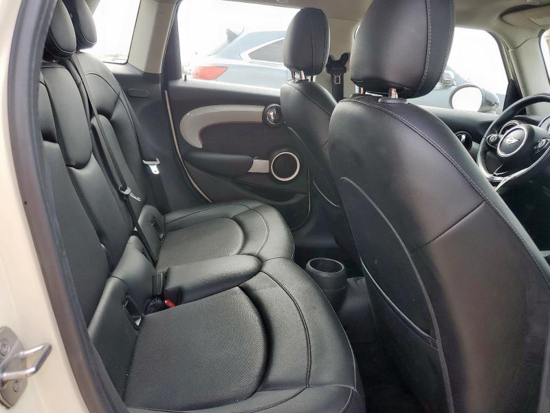 2015 MINI COOPER WMWXS5C51FT831167