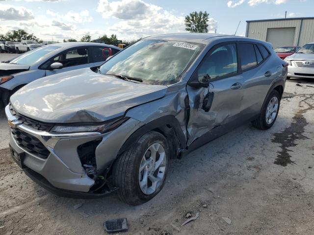 Vin: kl77lfe20rc132977, lot: 58178255, chevrolet trax ls 2024 img_1