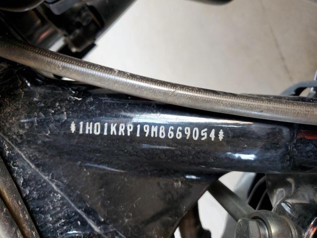 2021 HARLEY-DAVIDSON FLHXS 1HD1KRP19MB669054