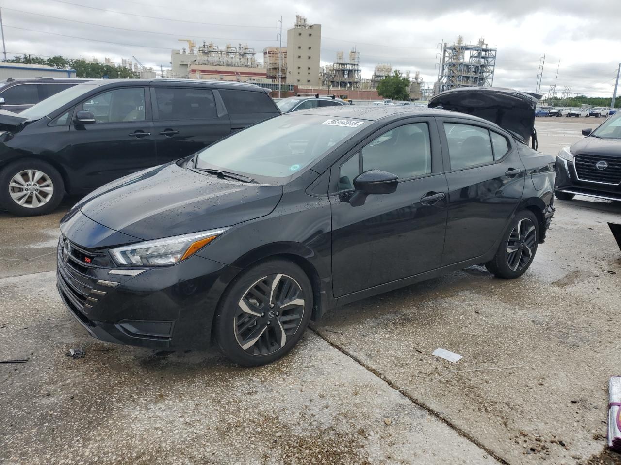 NISSAN VERSA SR