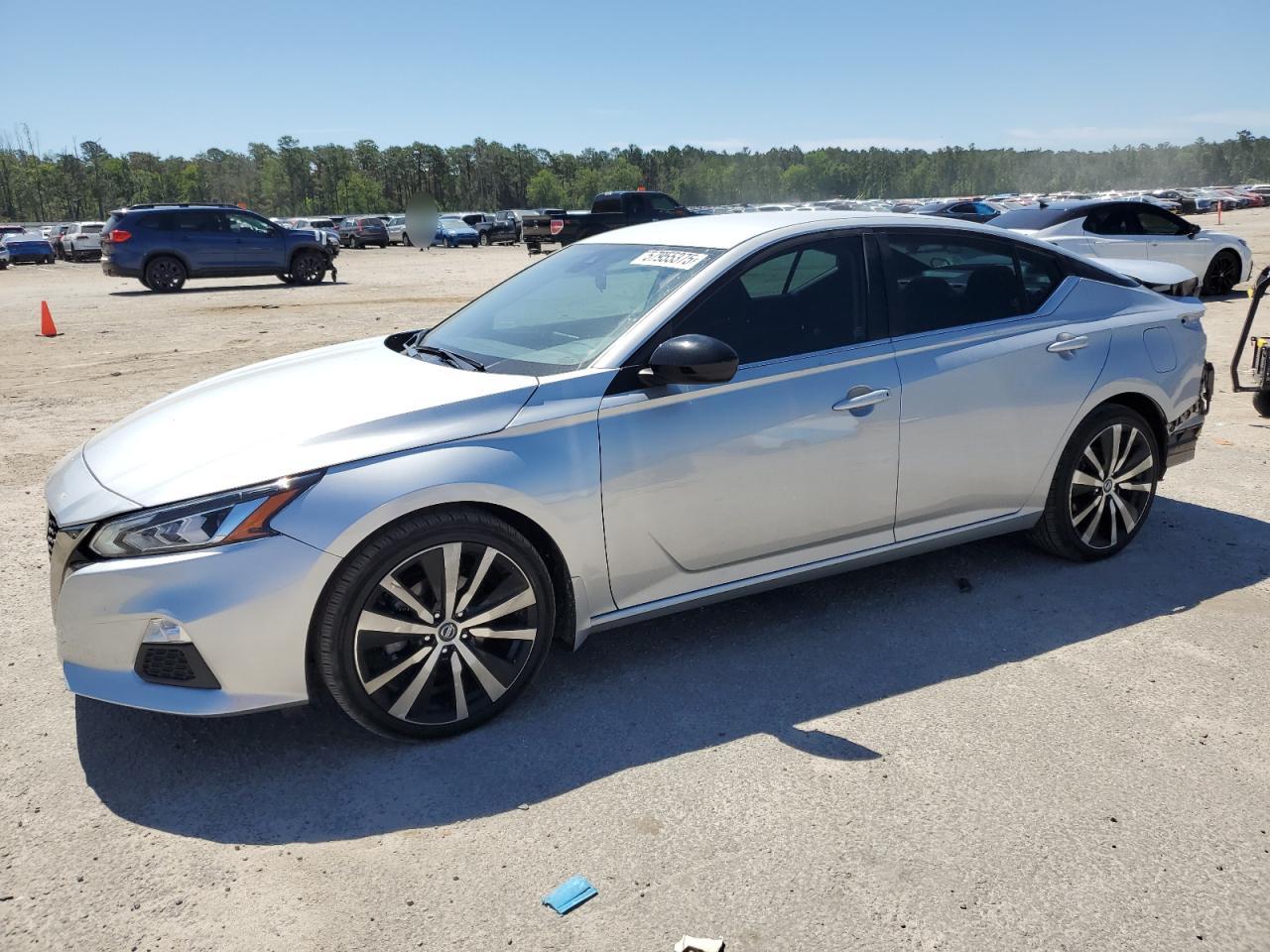 NISSAN ALTIMA SR