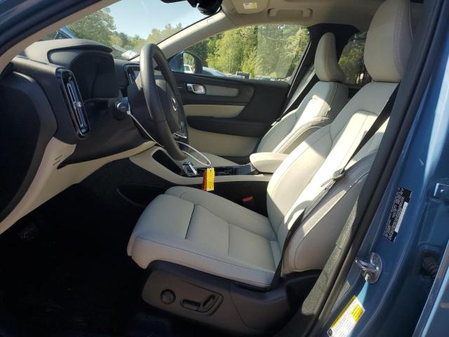 2025 VOLVO XC40 PLUS YV4L12UE8S2546934