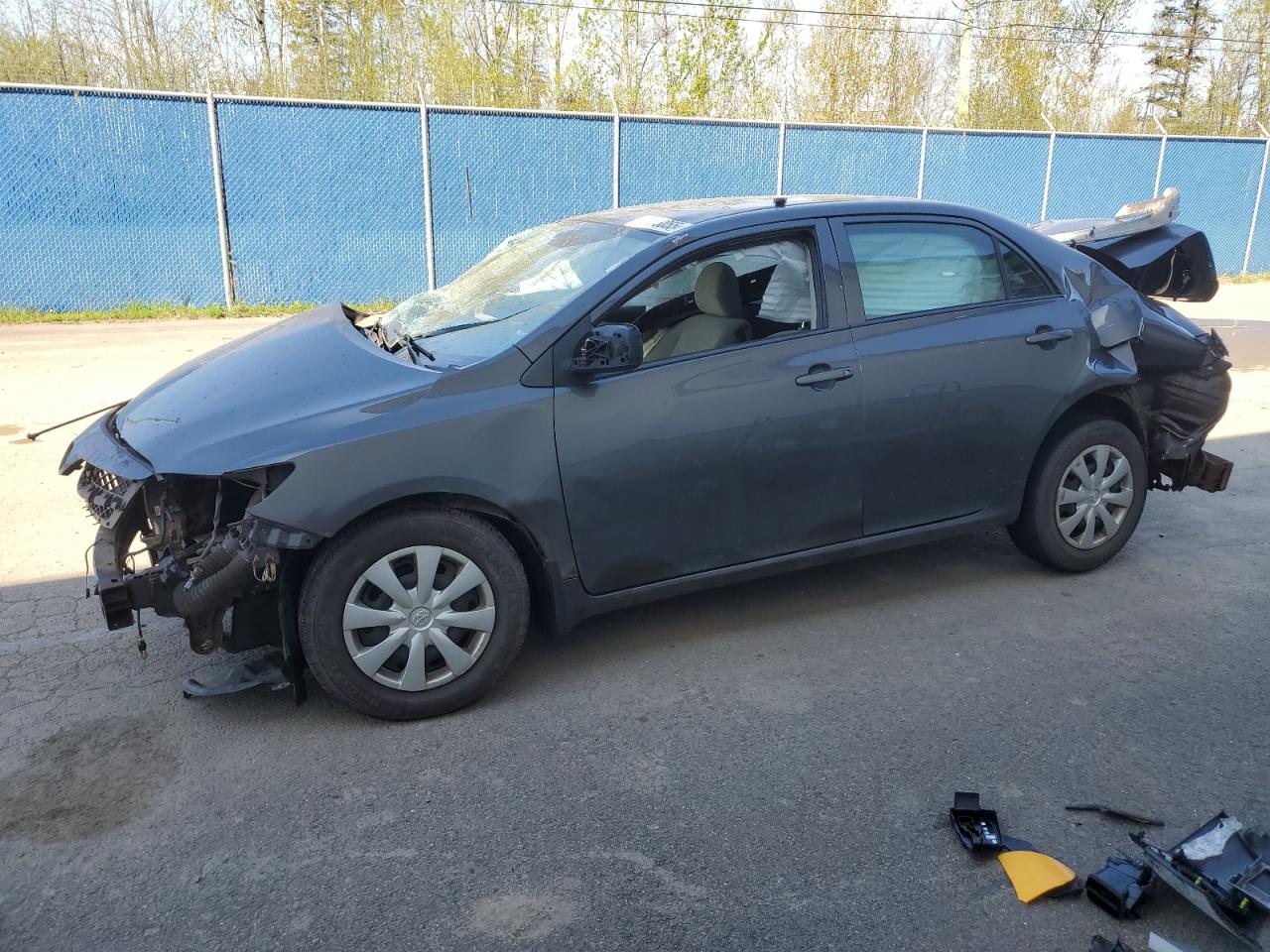 TOYOTA COROLLA BASE