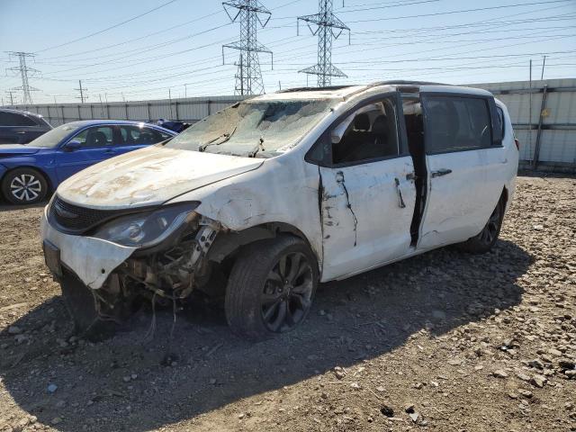 Vin: 2c4rc1eg7kr746979, lot: 55769395, chrysler pacifica touring l plus 2019 img_1