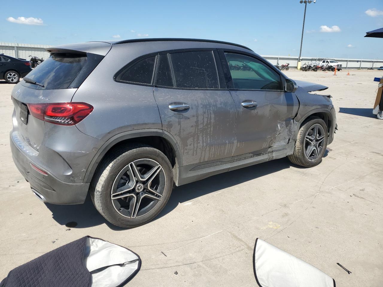 MERCEDES-BENZ GLA-CLASS 2021