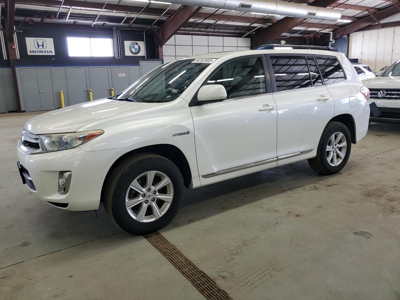 TOYOTA HIGHLANDER HYBRID