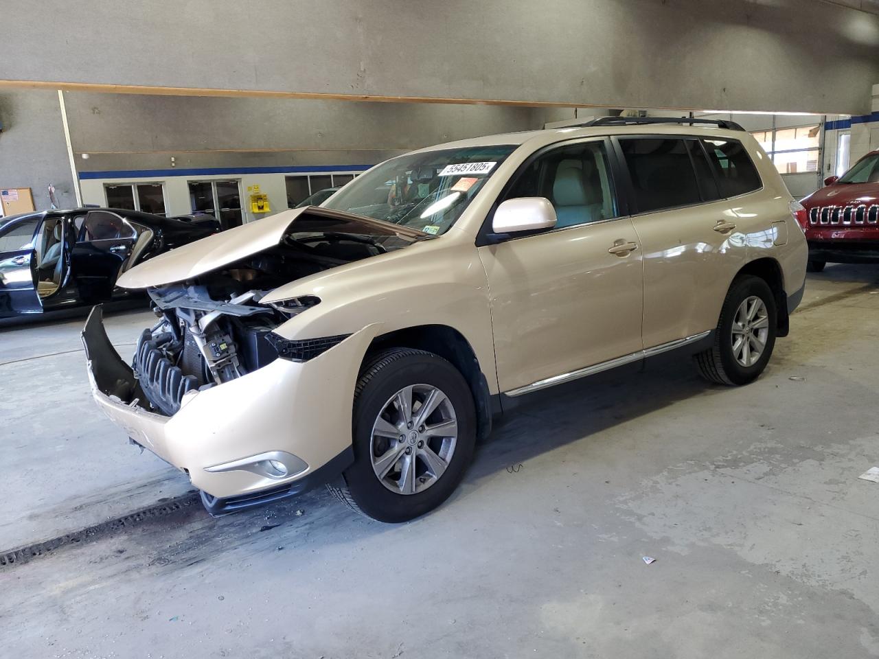 TOYOTA HIGHLANDER BASE
