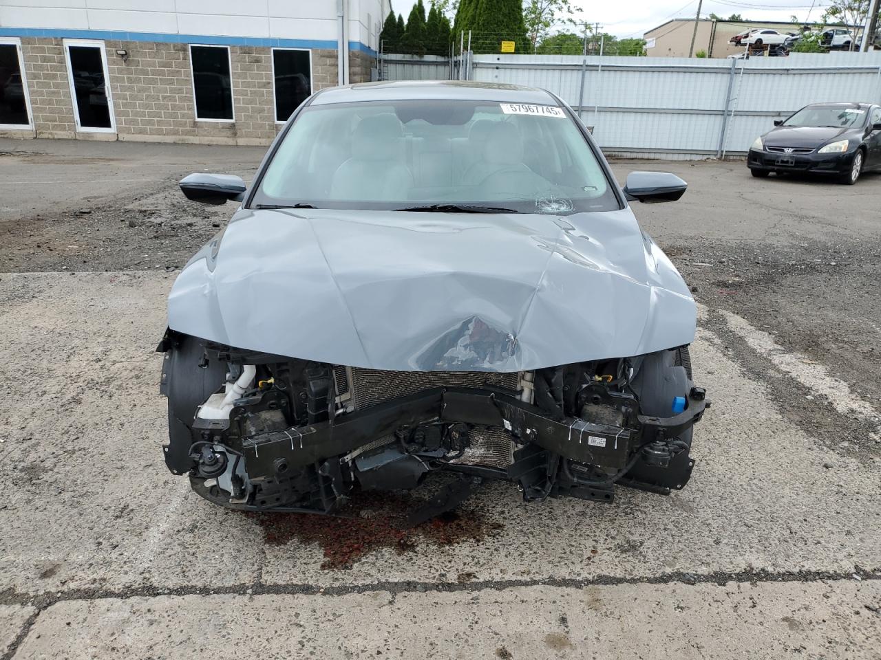 HYUNDAI ELANTRA LIMITED