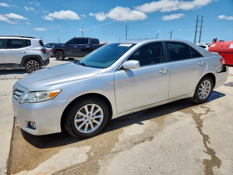 TOYOTA CAMRY BASE