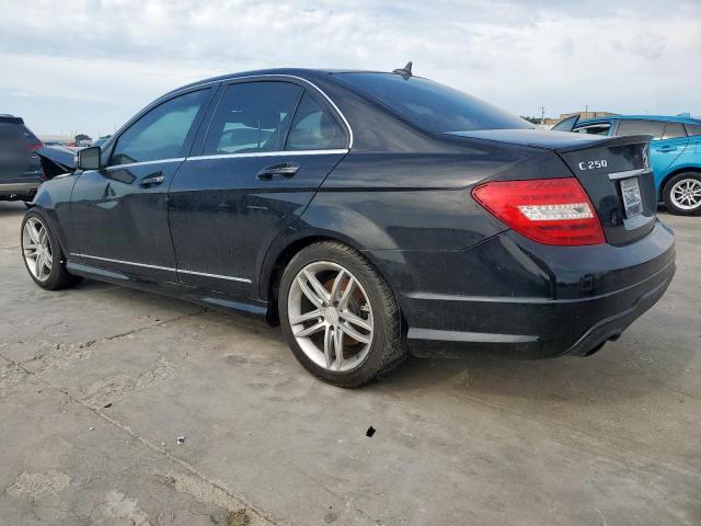 Vin: wddgf4hb5da764667, lot: 55679425, mercedes-benz c-class 250 20132