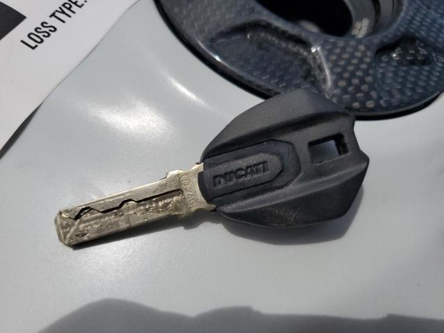 2021 DUCATI PANIGALE V ZDMHAATW8MB003118