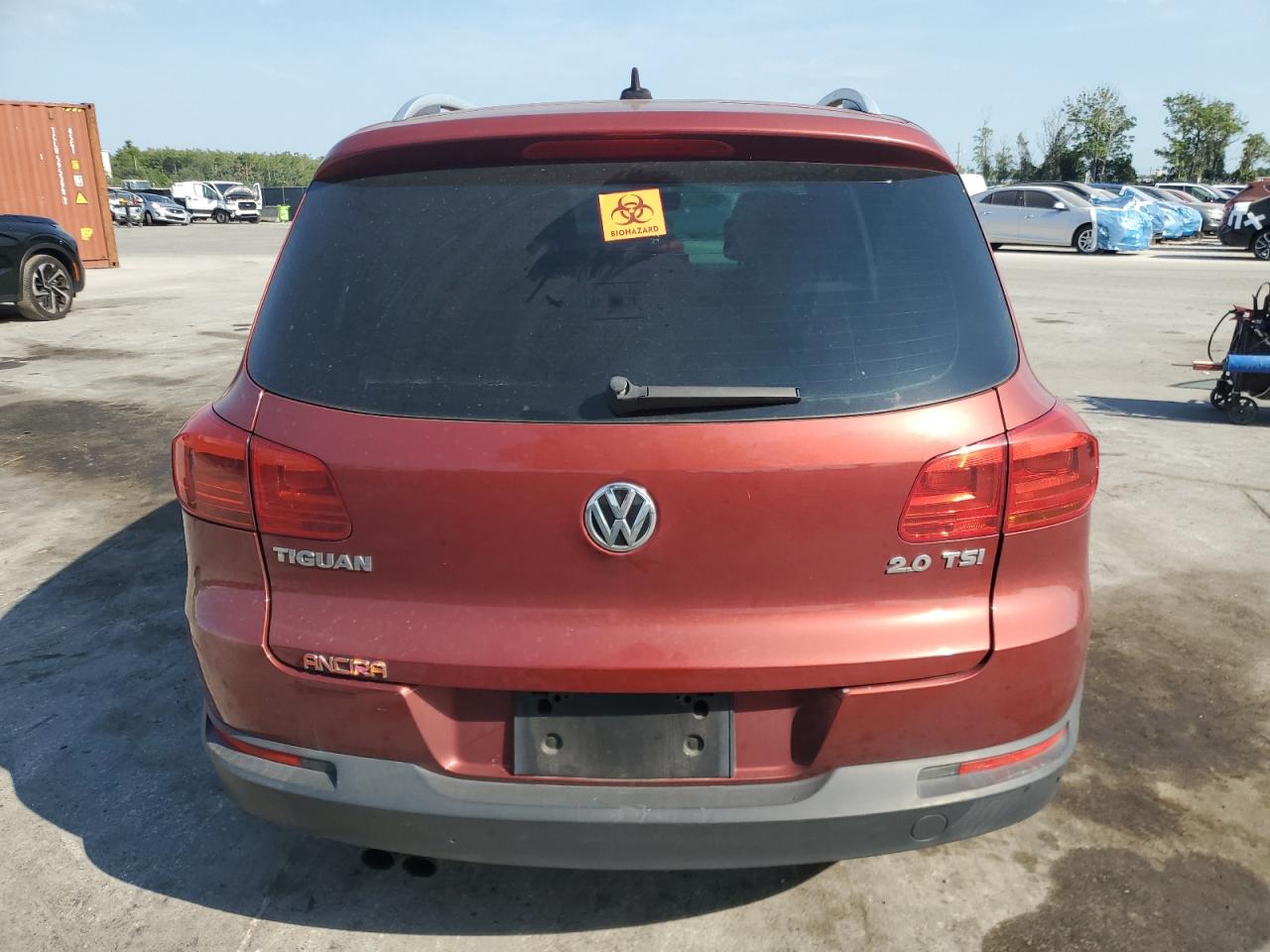 Volkswagen Tiguan s 2012