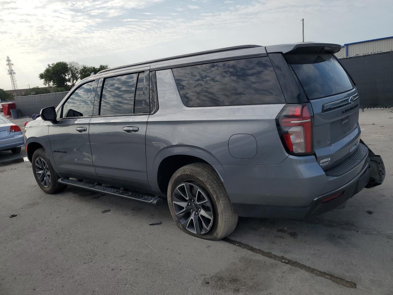 CHEVROLET SUBURBAN 2021