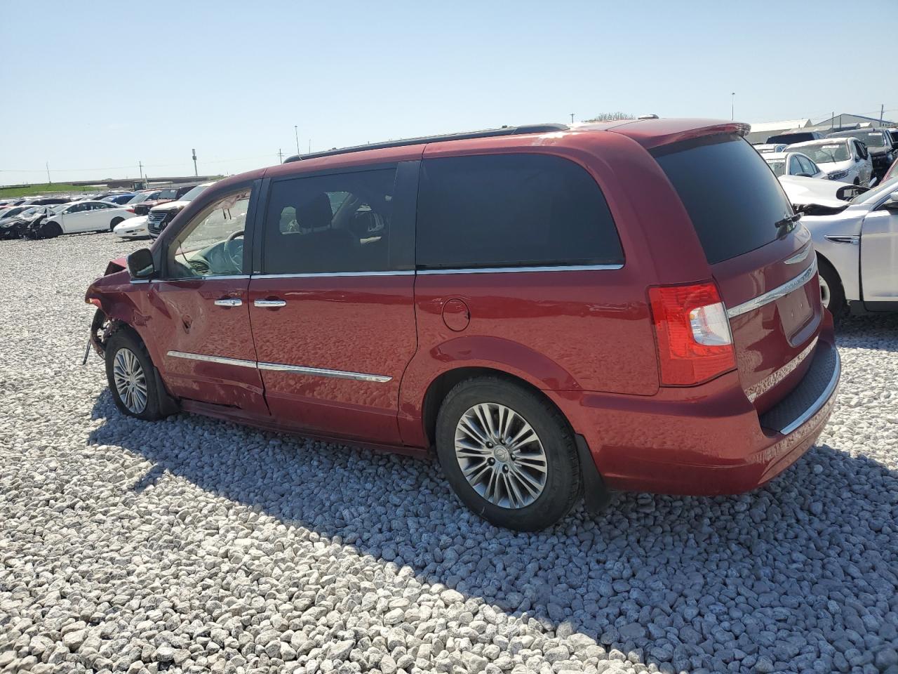 CHRYSLER TOWN & COUNTRY TOURING L