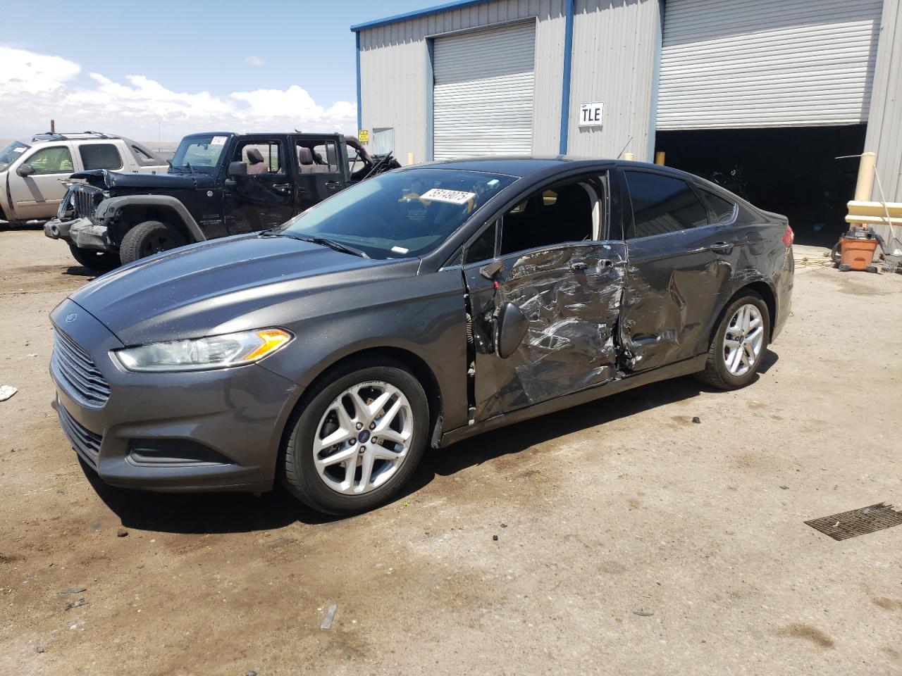 FORD FUSION SE