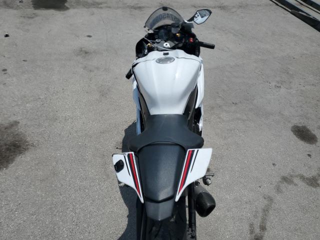 2019 YAMAHA YZFR6 JYARJ28E1KA004423