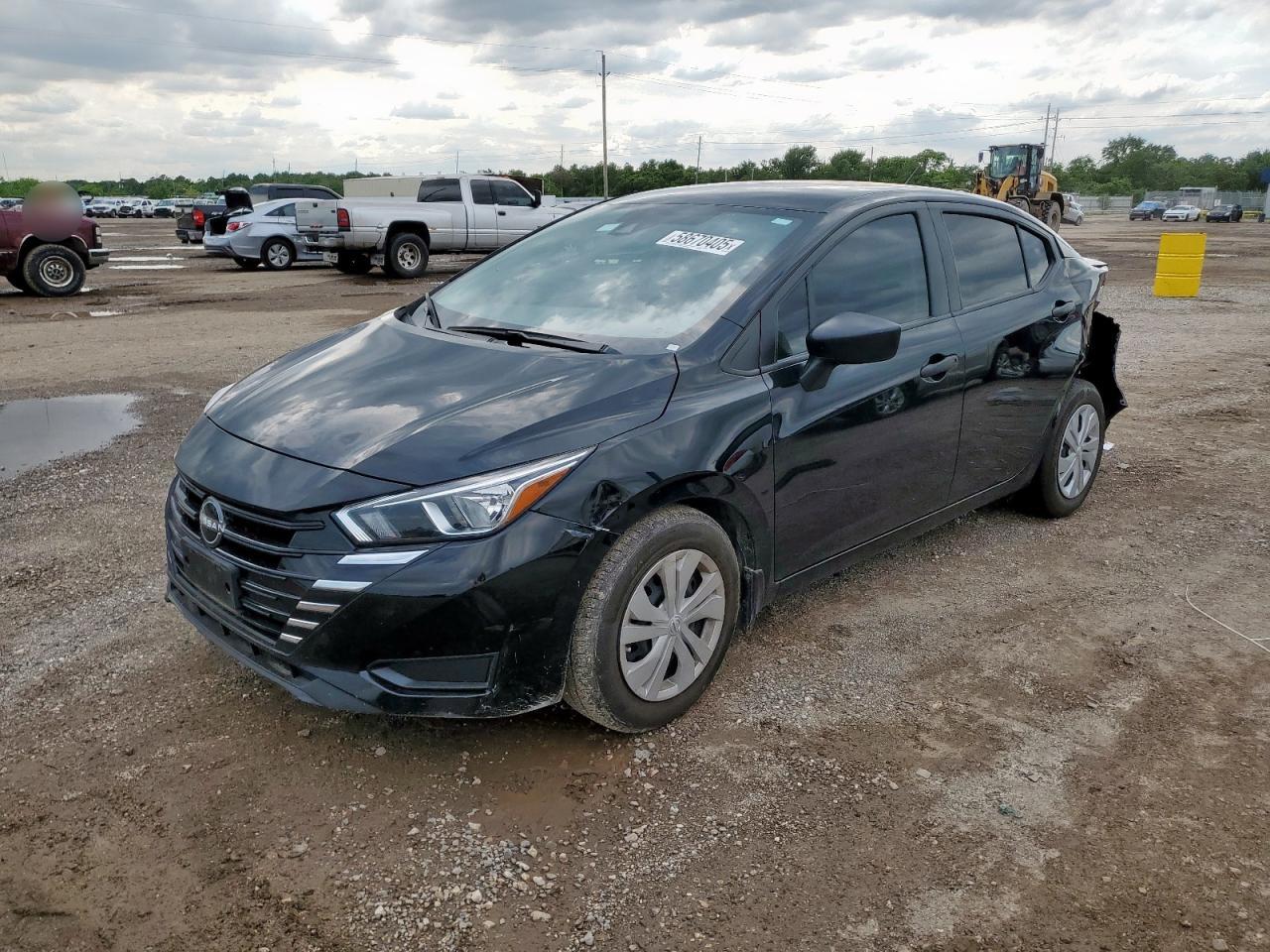 NISSAN VERSA S