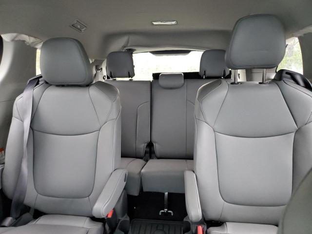 2022 TOYOTA SIENNA XLE 5TDYSKFC0NS063131