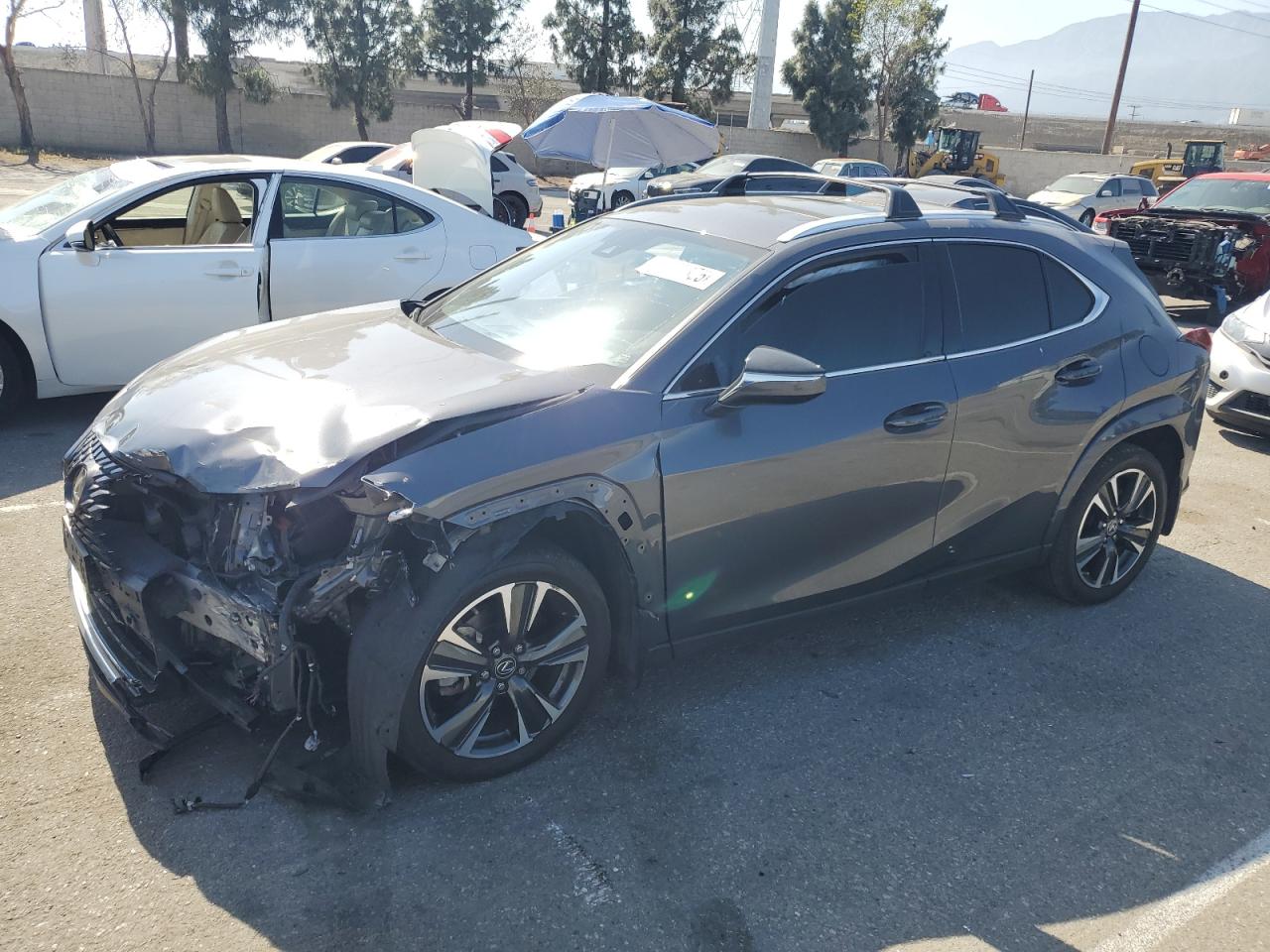 LEXUS UX 250H PREMIUM