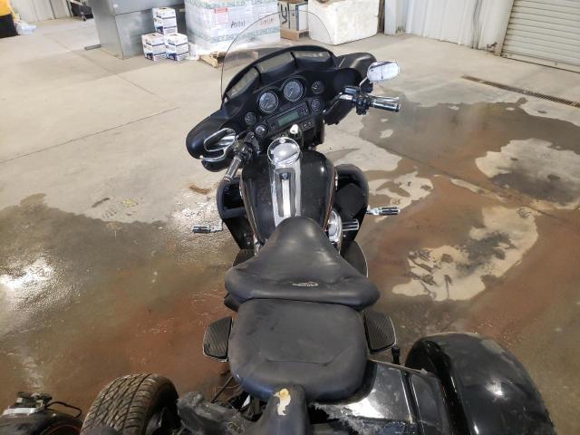 2011 HARLEY-DAVIDSON FLHTCUTG 1HD1MAM19BB850135