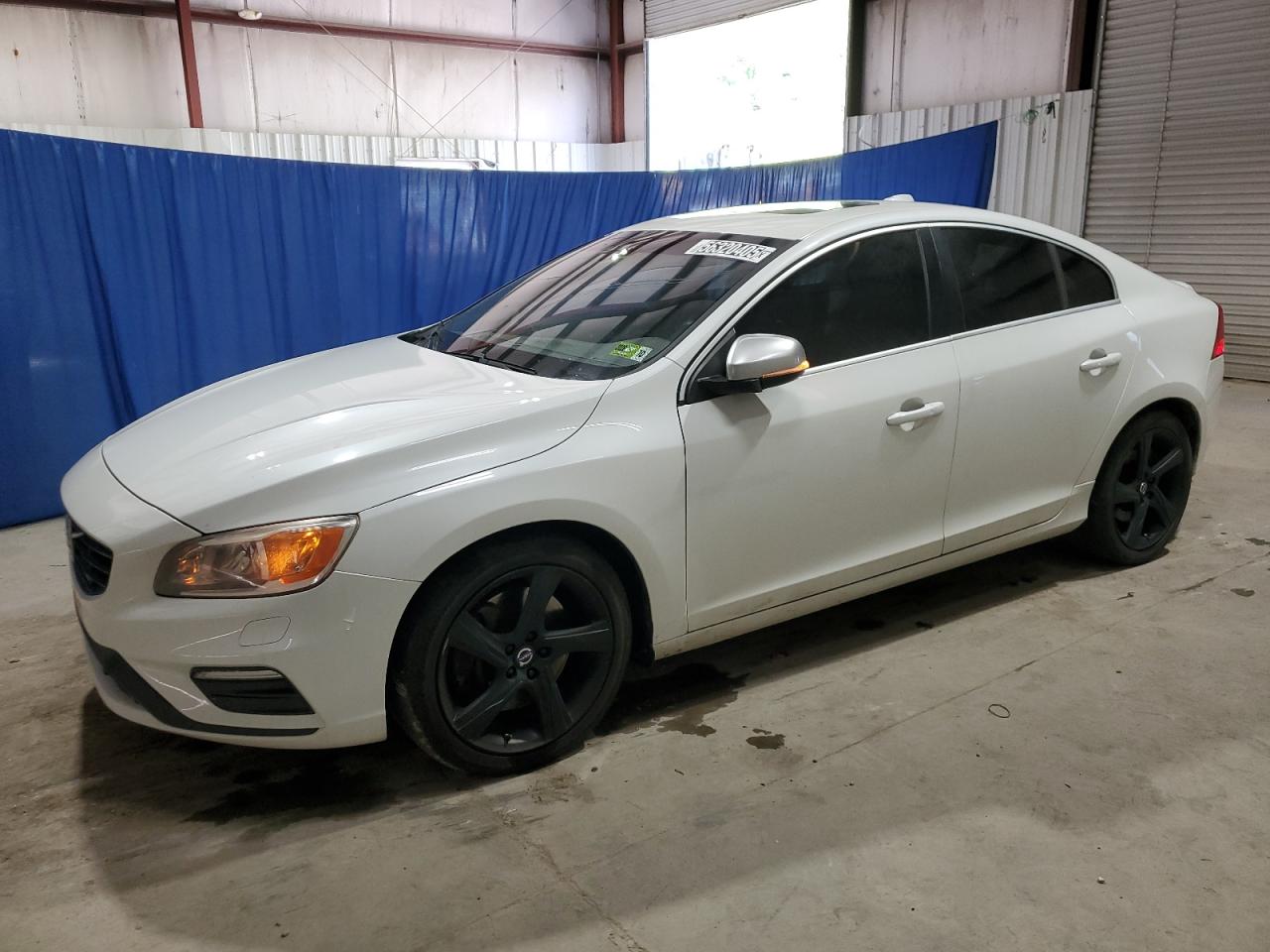 VOLVO S60 PLATINUM