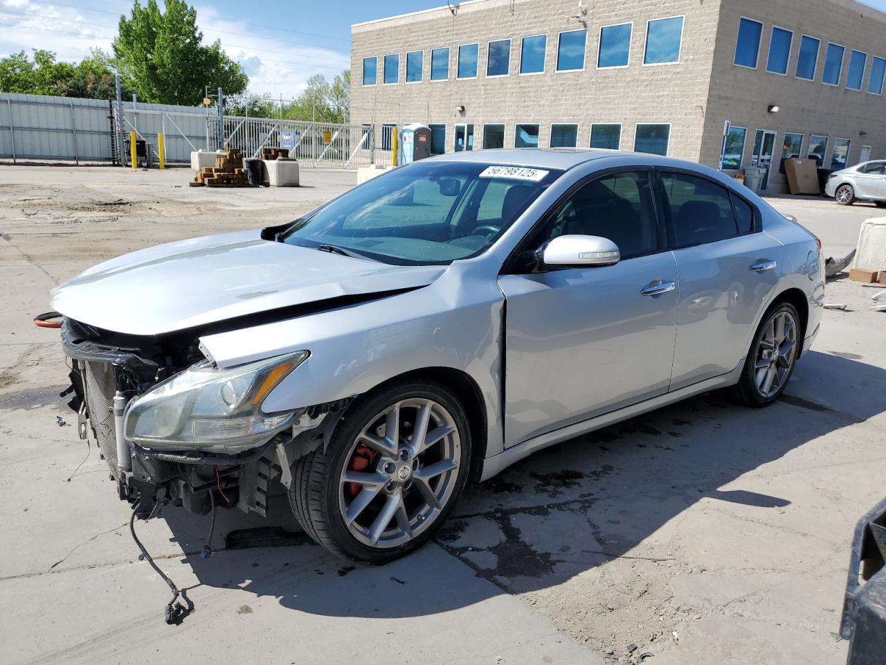 NISSAN MAXIMA S