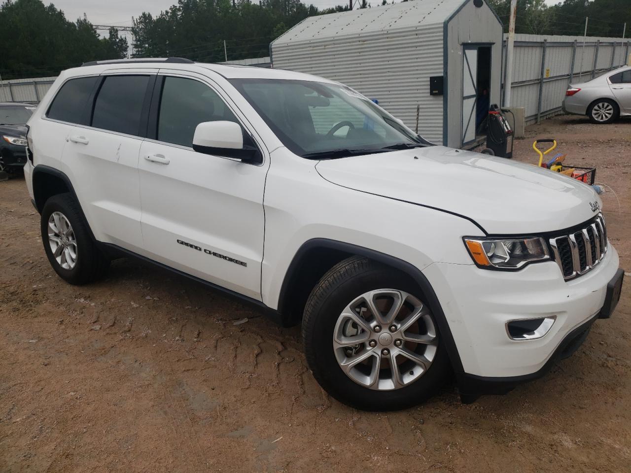 JEEP GRAND CHEROKEE LAREDO