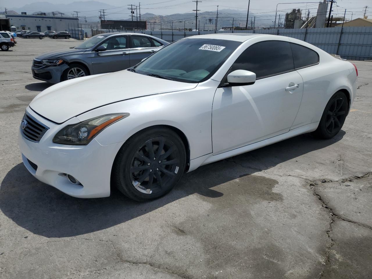 INFINITI Q60 JOURNEY