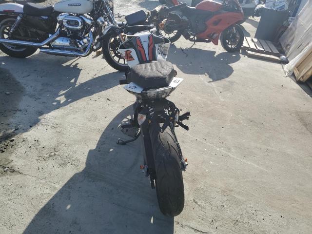 2022 KTM 390 DUKE MD2JPJ407NC233969