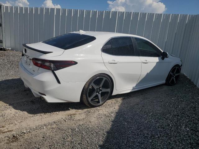 Vin: 4t1t11ak8nu643109, lot: 58606045, toyota camry se 20223