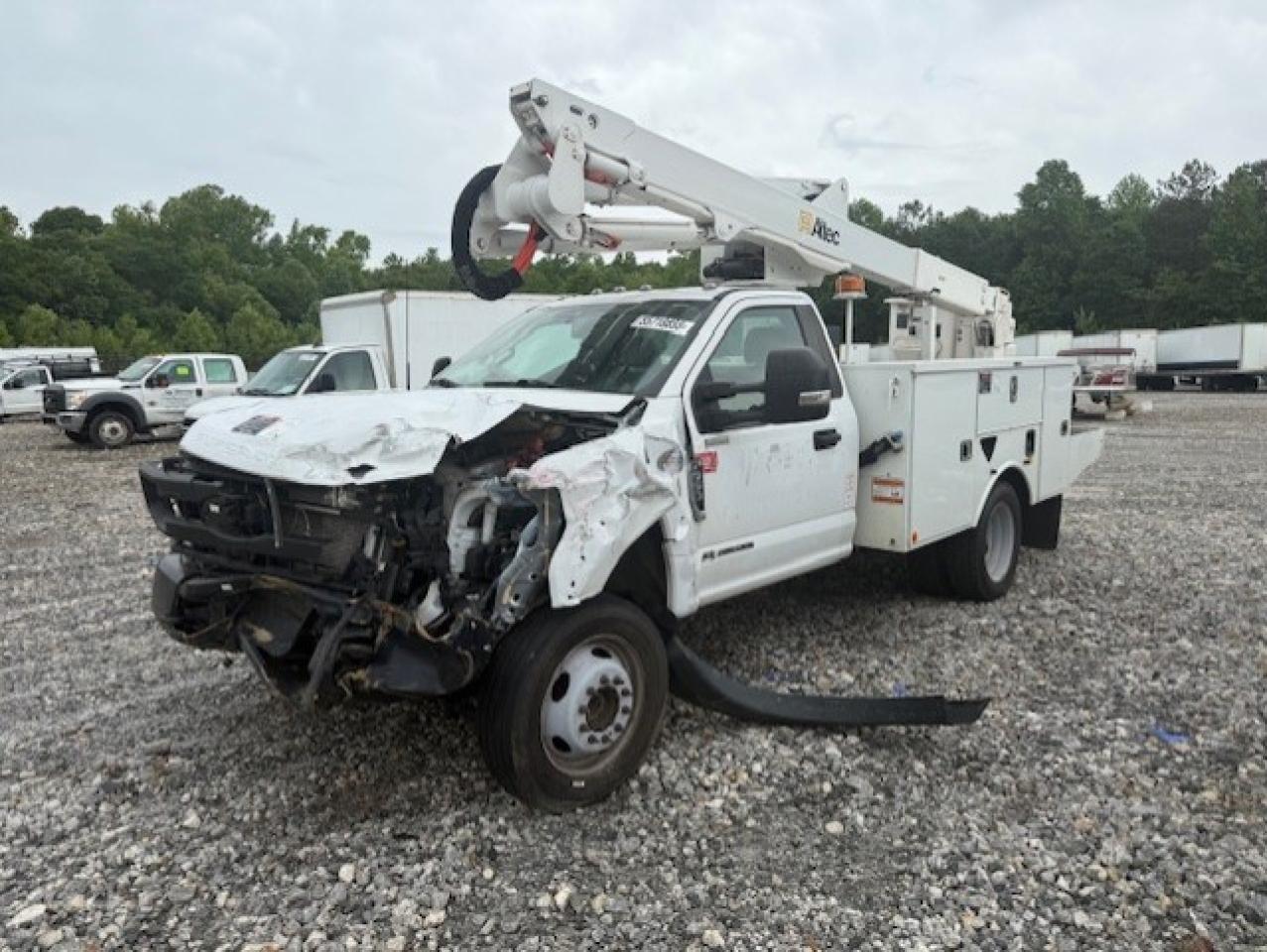 FORD F-550 SUPER DUTY