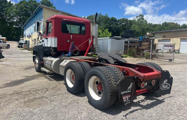 MACK 600 CHN600 2006 red tractor diesel 1M1AJ06Y86N005876 photo #4