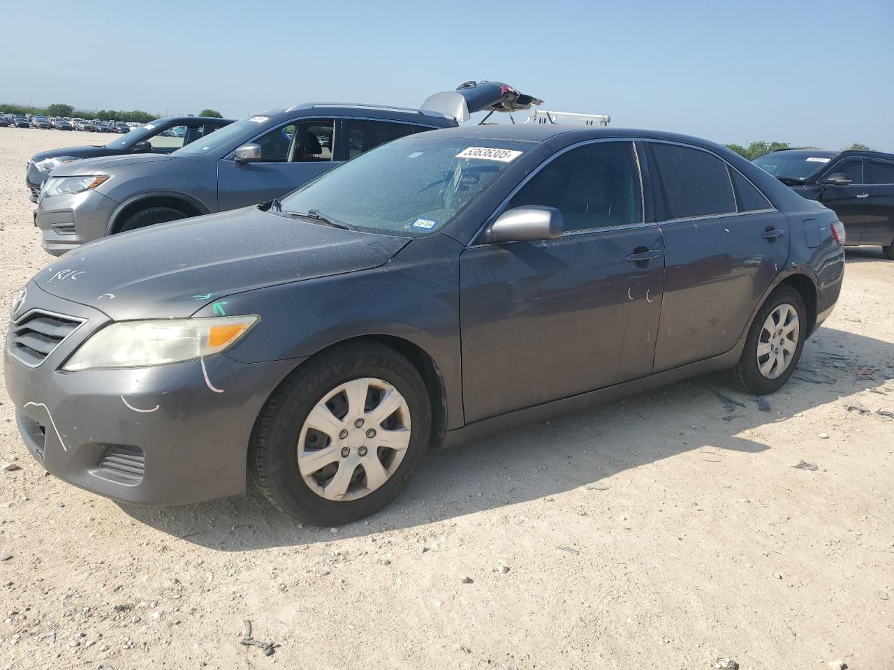 TOYOTA CAMRY BASE