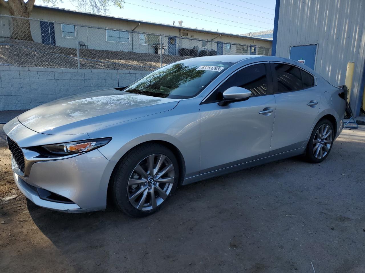MAZDA 3 SELECT