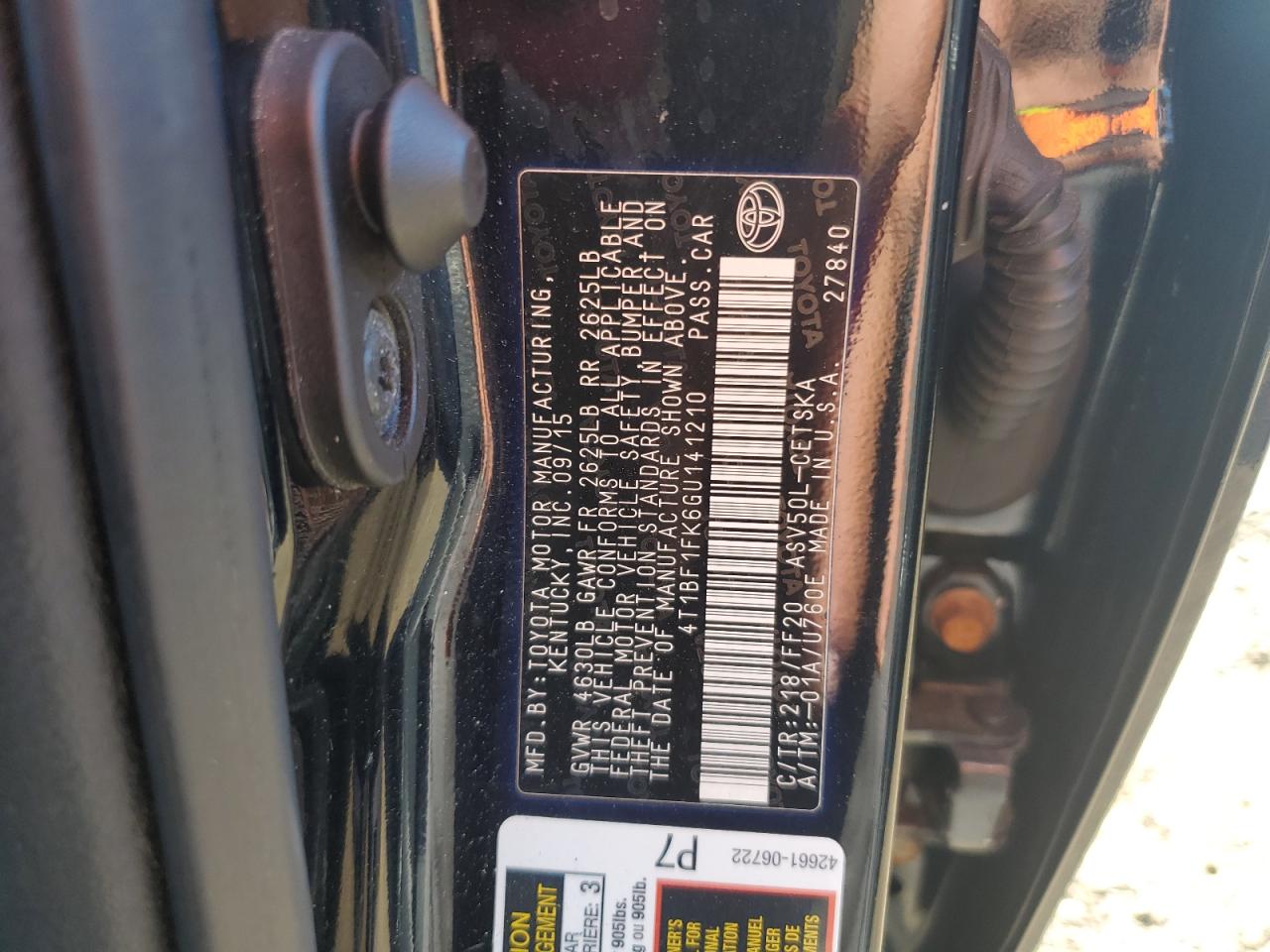 Toyota Camry le 2016