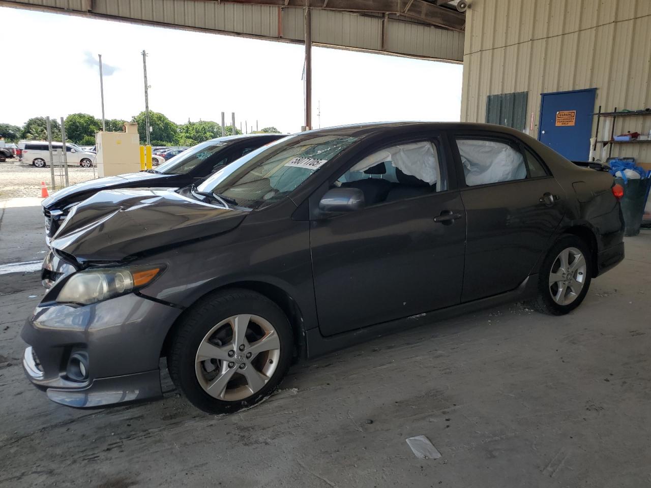 TOYOTA COROLLA BASE