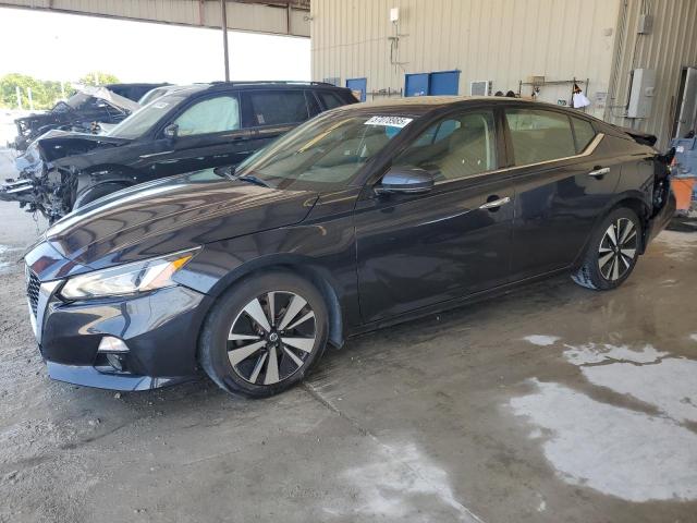 NISSAN ALTIMA SV